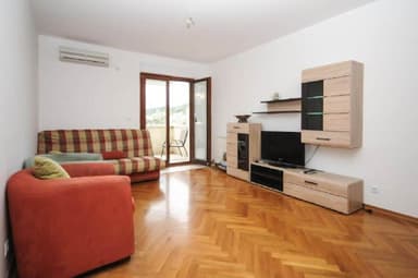 Сдам квартиру в Петроваце для большой семьи - 770€/мес, 5 мин до моря