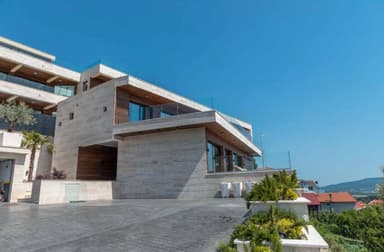 Аренда виллы в Тивате с видом на залив за 7000 EUR