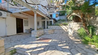 Аренда квартиры в Херцег-Нови за 70 EUR в сутки с 1 спальней и собственным двором