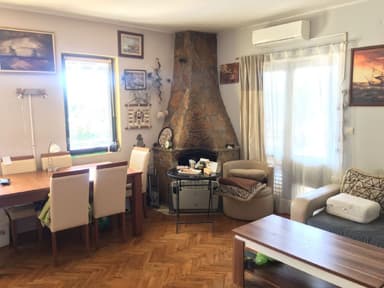 Продается дом с бассейном в Херцег-Нови за 155,000 EUR
