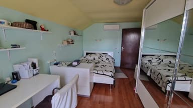 Продается дом с бассейном в Херцег-Нови за 155,000 EUR