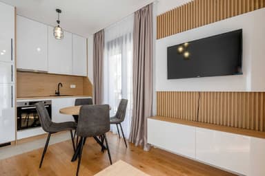 Аренда квартиры с двумя спальнями в Бечичи - 1300 EUR - Виды на море и горы