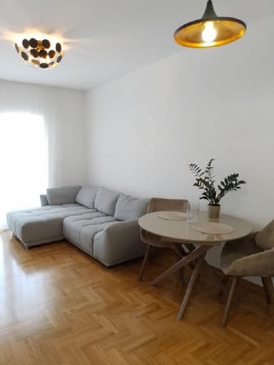 Сдам 1-комнатную квартиру в Будве на лето, цена 1300€ в июле и августе