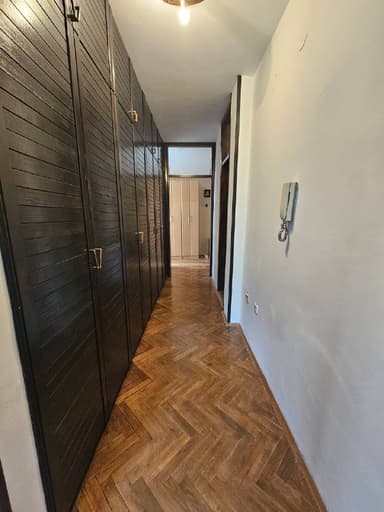 Аренда теплой квартиры с двумя спальнями в Врачаре за 800 EUR