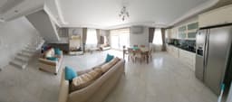 Дуплекс с панорамным видом на море в Махмутларе - 250 м² за арендную плату в июле