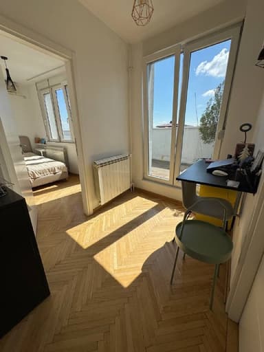 Светлая квартира с террасой и видом на Дунай в Белграде за 950 EUR/мес