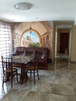 Шикарная квартира в Аликанте за 234000 с патио и террасой