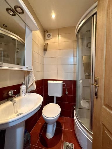 Продается квартира с 3 спальнями и двориком в Петроваце – 200,000 EUR