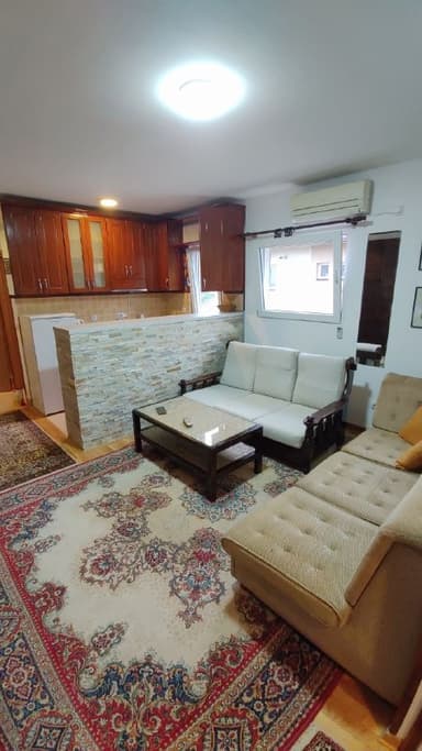 Светлая уютная квартира в Белграде с тремя комнатами за 650 EUR